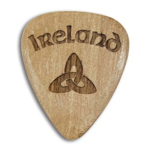 Ireland Trinity Knot Wooden Guitar Pick