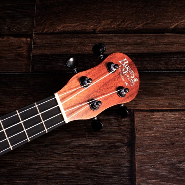 Barnes & Mullins BMUK7C Concert Ukulele Koa